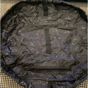 Lay/N/Go Cosmo Cosmetics Bag 16”